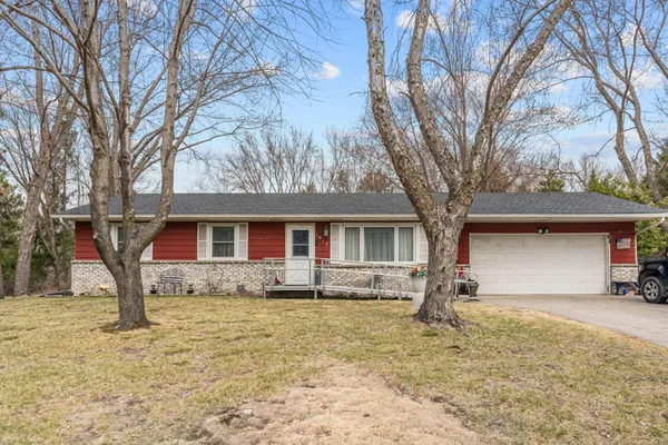 $360,000 | 1813 209th Court Northeast, East Bethel, MN 55011