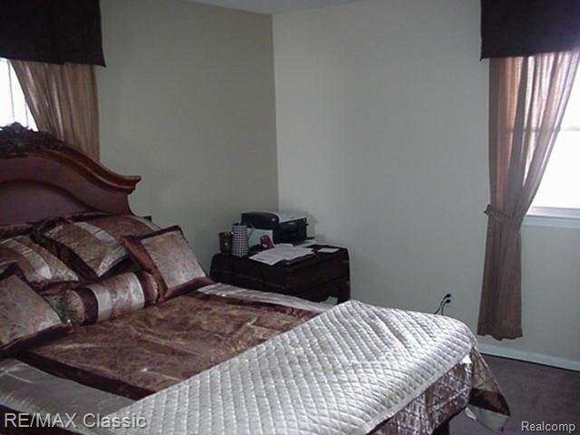 29434 Fall River Road Southfield, MI 48076 - Photo 7 of 10 Large Bedroom