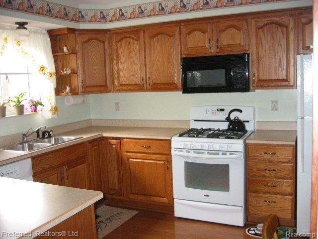 Light Oak Kitchen