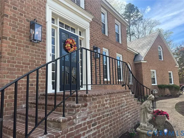 $1,250,000 | 108 Woodmere Drive, Williamsburg, VA 23185