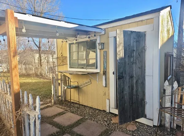 $275,000 | 210 South Lincoln Avenue, Glendo, WY 82213