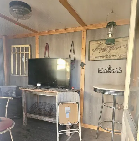 $275,000 | 210 South Lincoln Avenue, Glendo, WY 82213