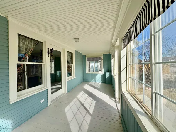 $275,000 | 210 South Lincoln Avenue, Glendo, WY 82213