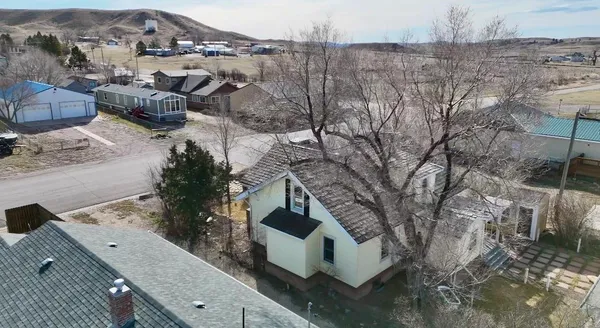 $275,000 | 210 South Lincoln Avenue, Glendo, WY 82213