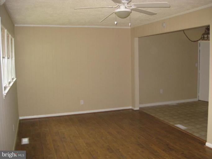805 Ivydale Road Reisterstown, MD 21136 - Photo 8 of 22 Family Room