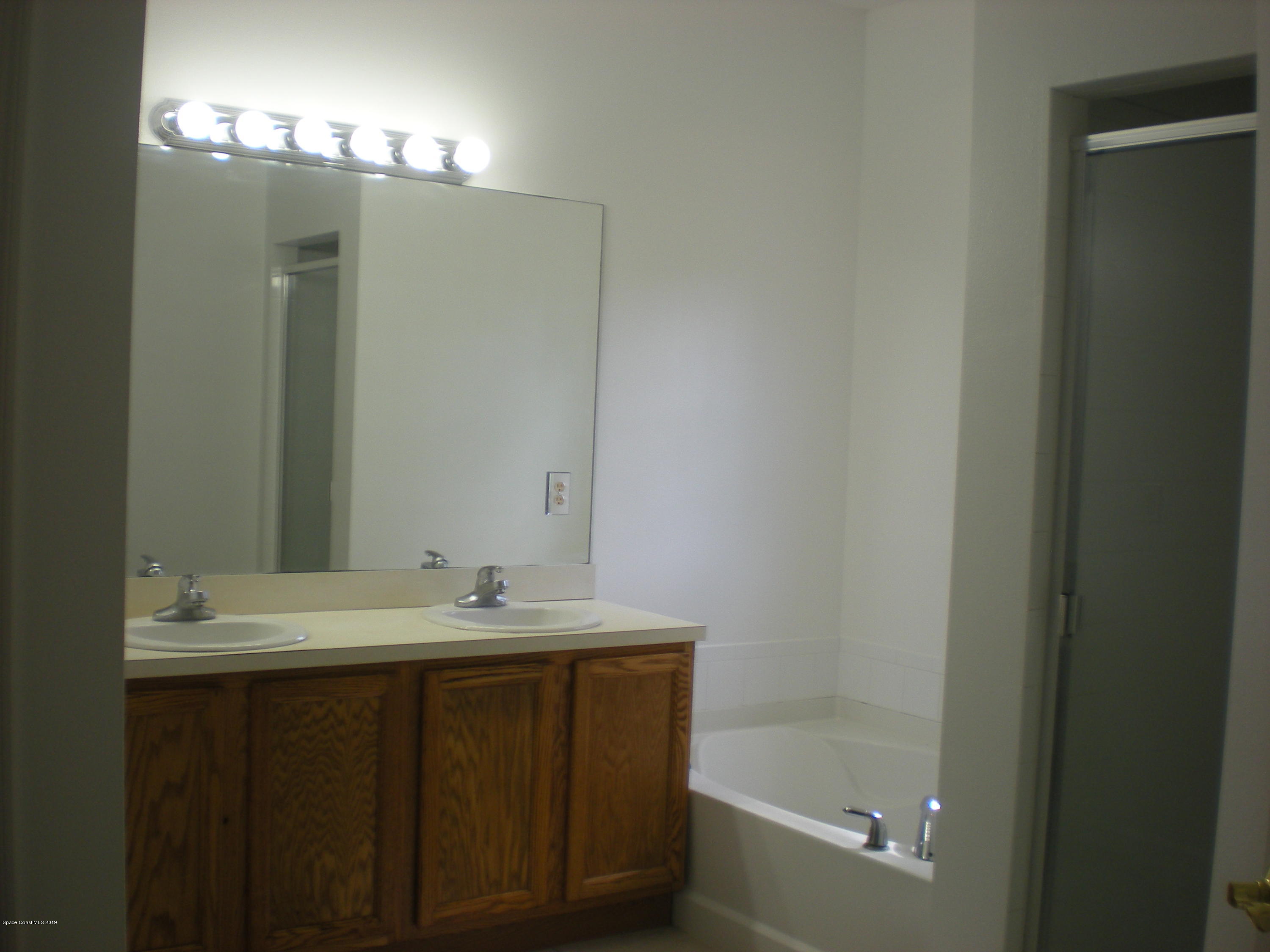 1080 Grapefruit Road Southeast Palm Bay, FL 32909 - Photo 8 of 14 600