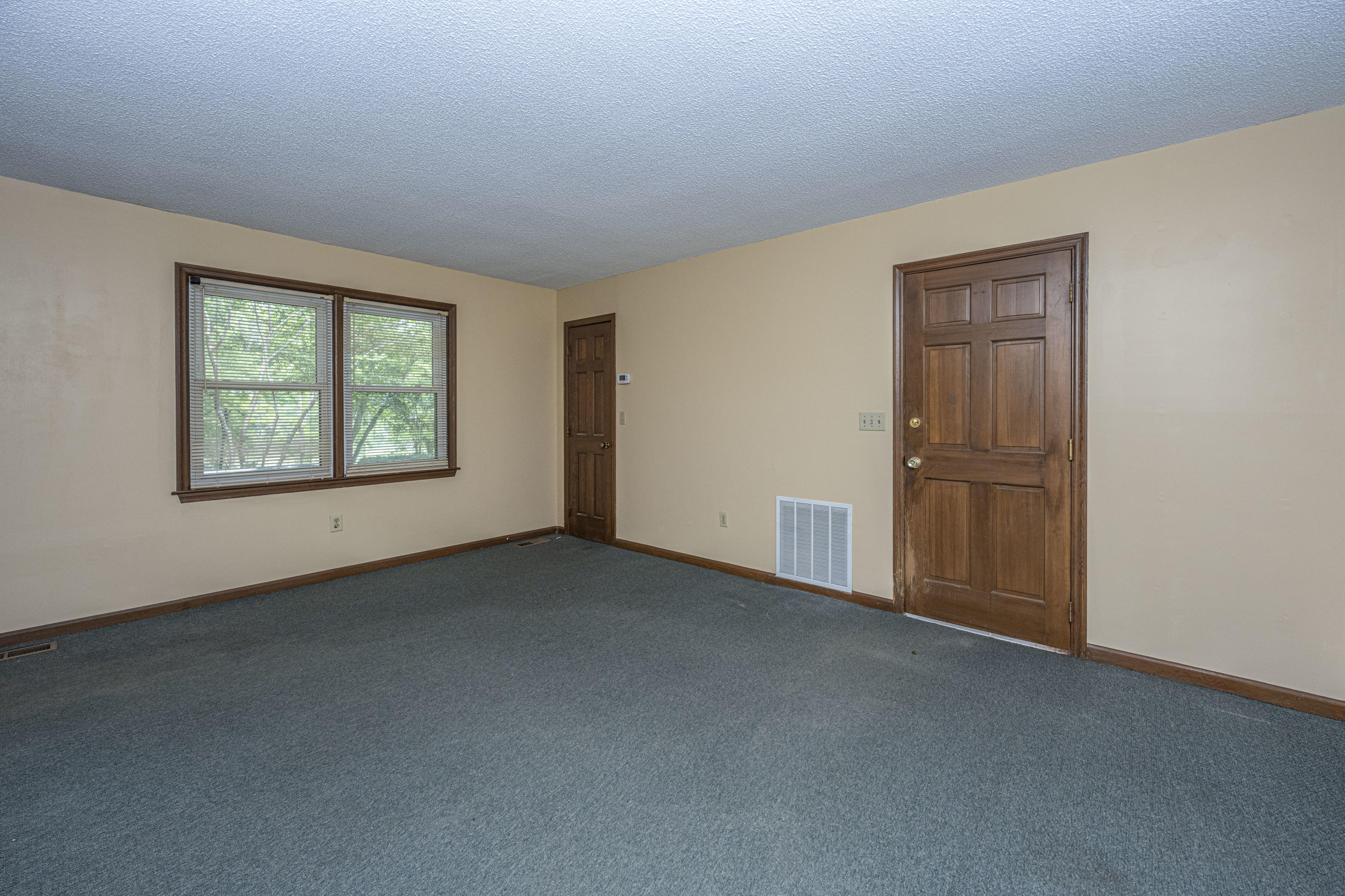 662 Pawley Road Mount Pleasant, SC 29464 - Photo 15 of 28 Mudroom
