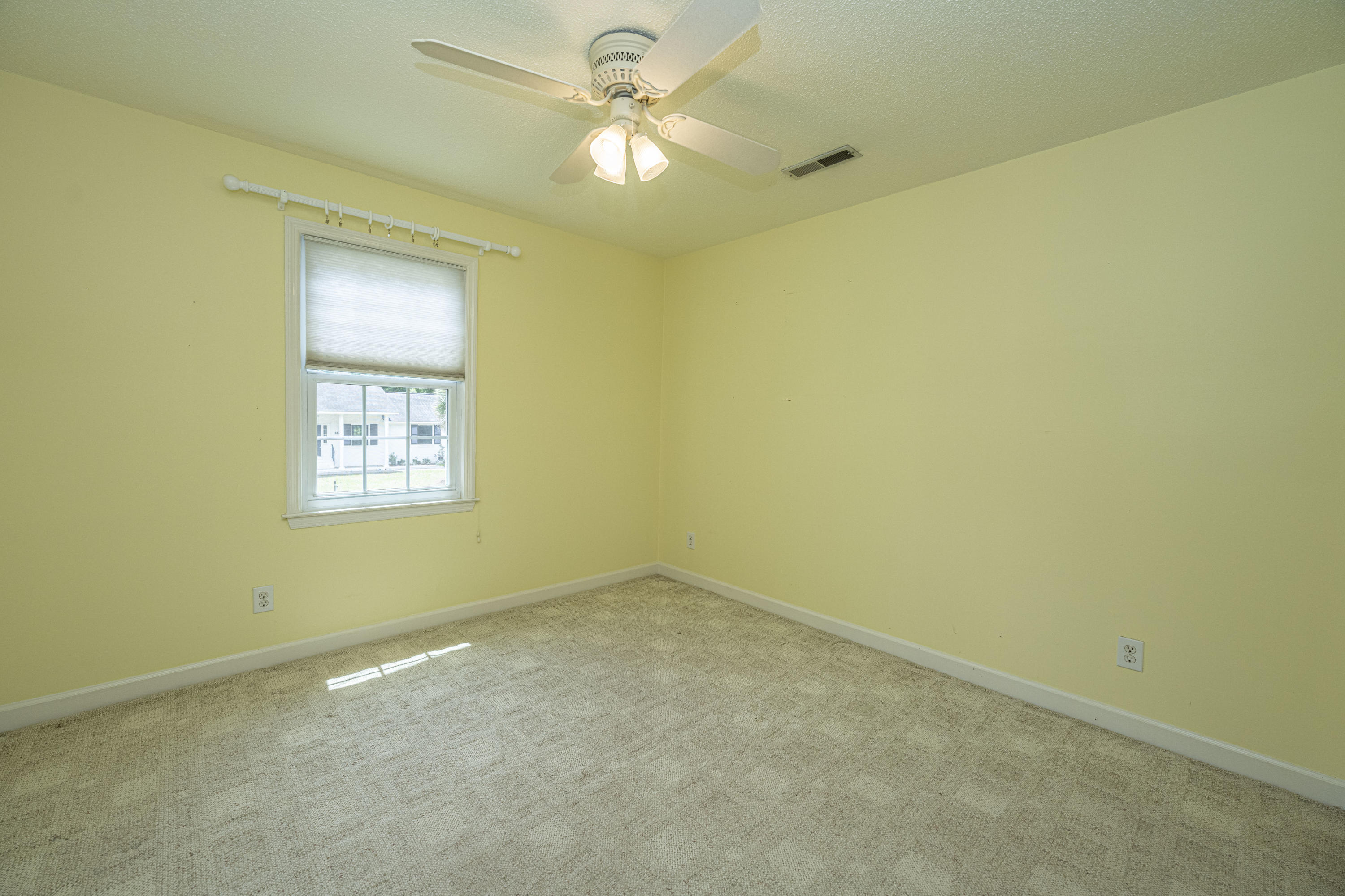 662 Pawley Road Mount Pleasant, SC 29464 - Photo 20 of 28 662PawleyRd31