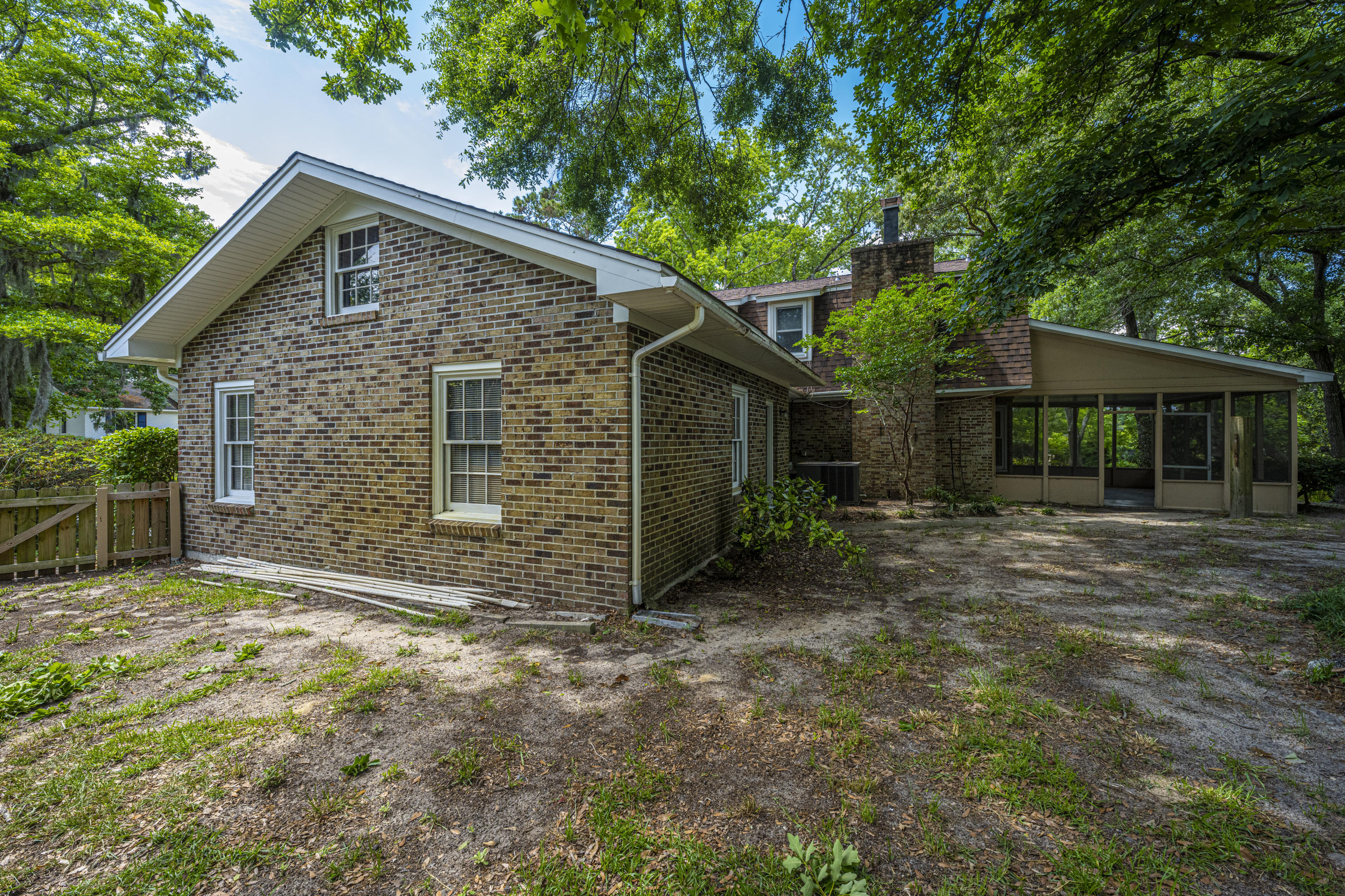 662 Pawley Road Mount Pleasant, SC 29464 - Photo 24 of 28 662PawleyRd38