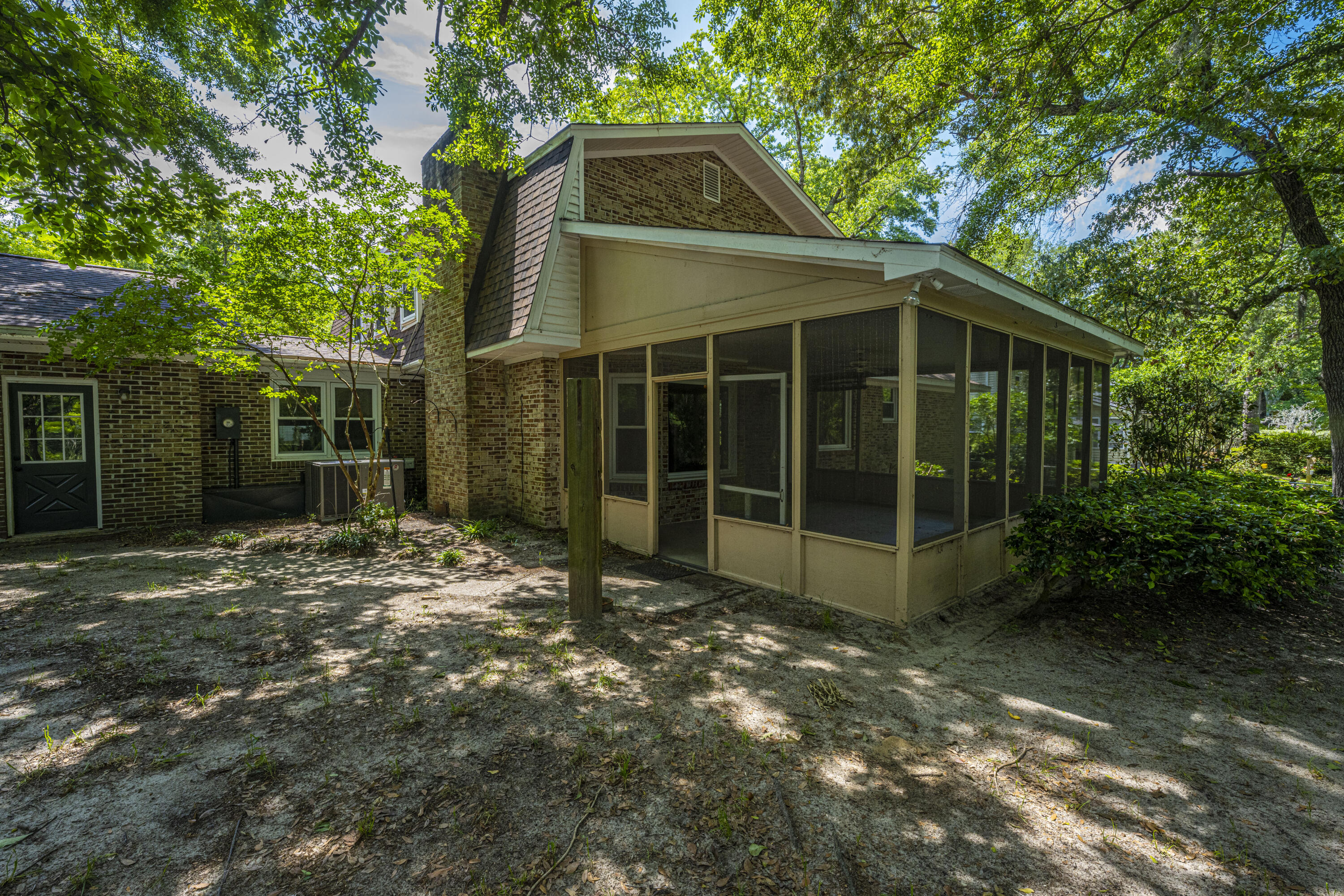 662 Pawley Road Mount Pleasant, SC 29464 - Photo 26 of 28 662PawleyRd46