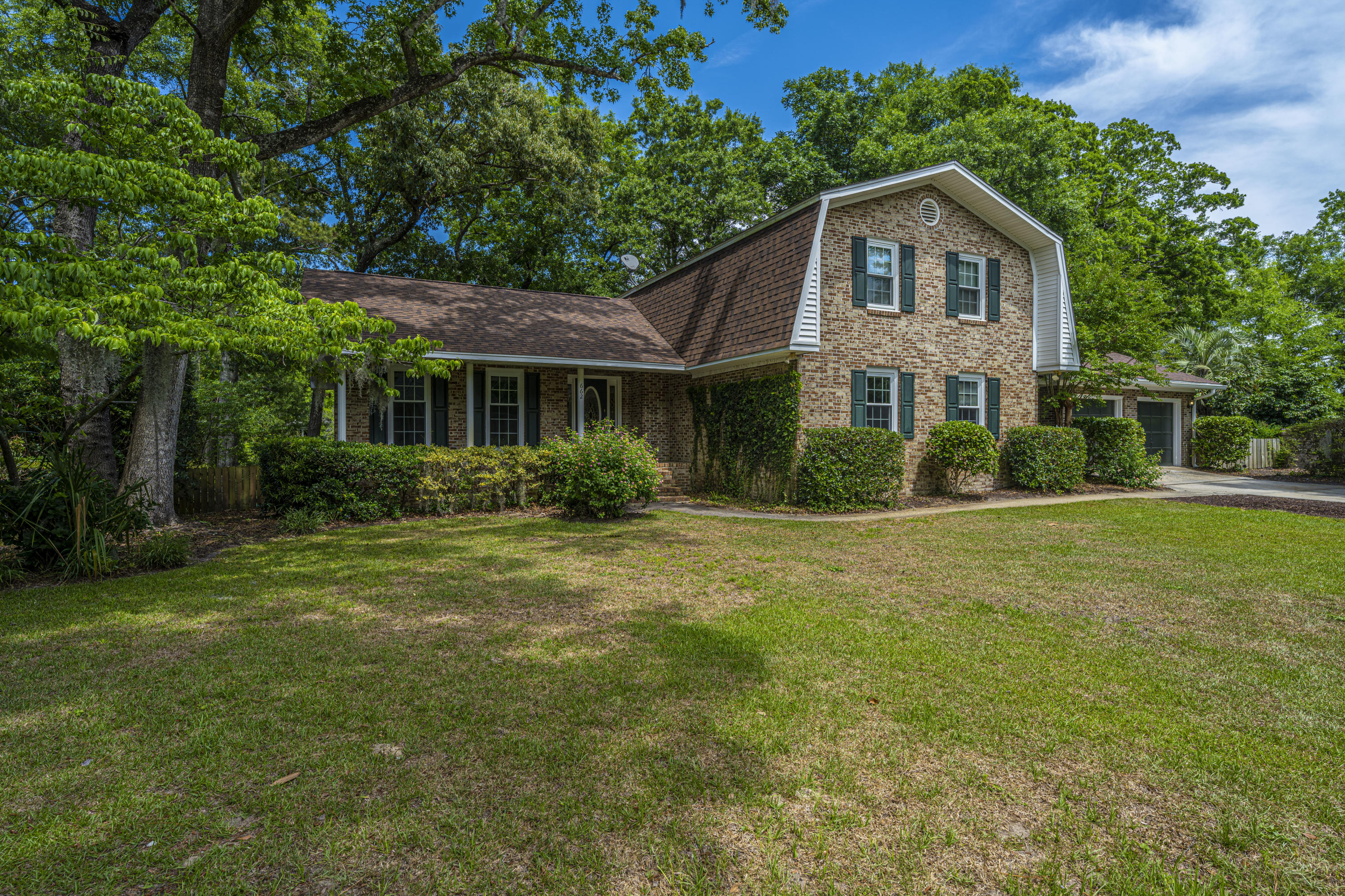 662 Pawley Road Mount Pleasant, SC 29464 - Photo 7 of 28 662PawleyRd05