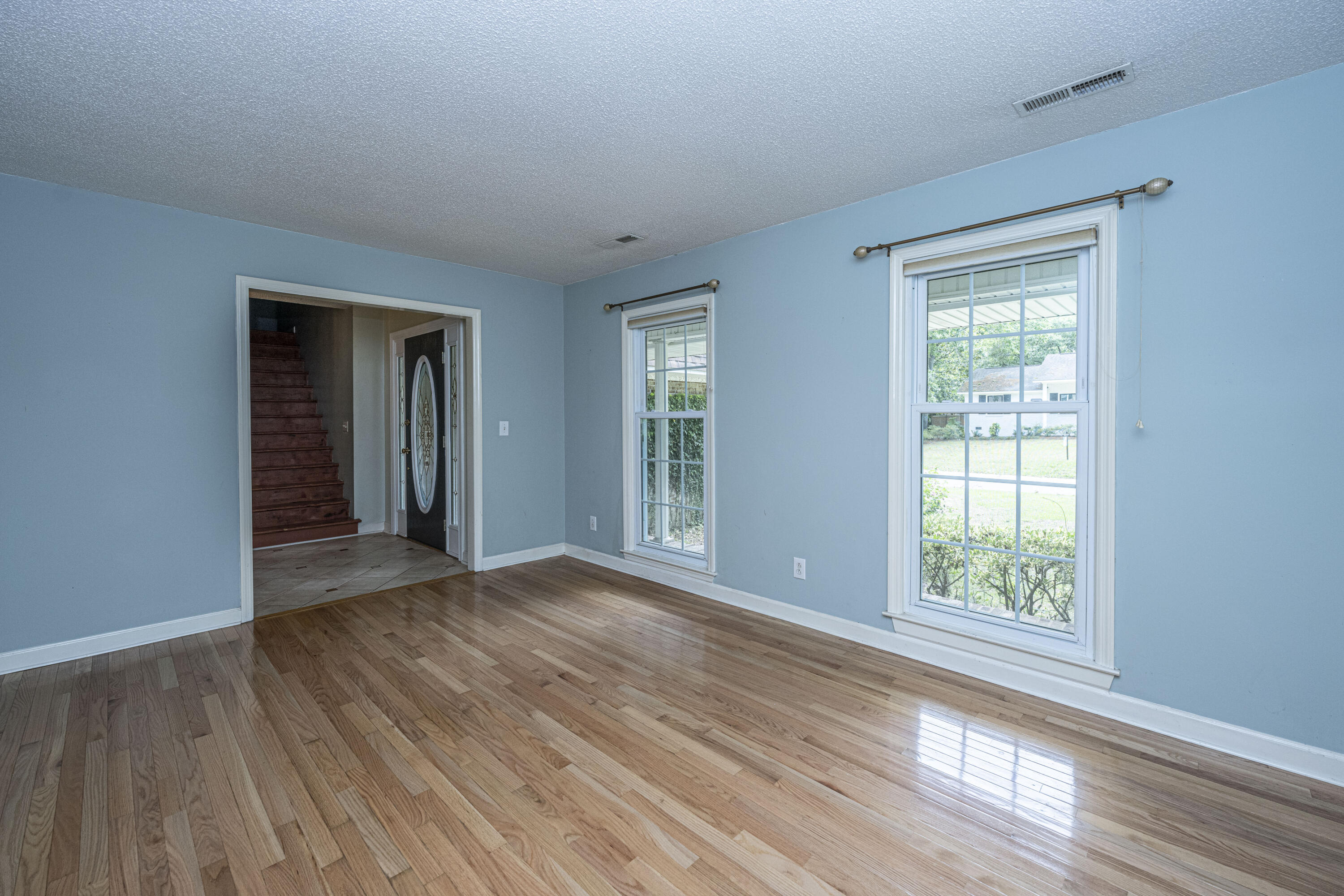 662 Pawley Road Mount Pleasant, SC 29464 - Photo 8 of 28 662PawleyRd07