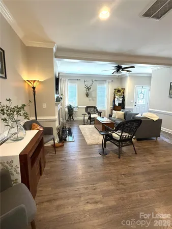 $2,250 | 4198 Pickering Drive, Hickory, NC 28602