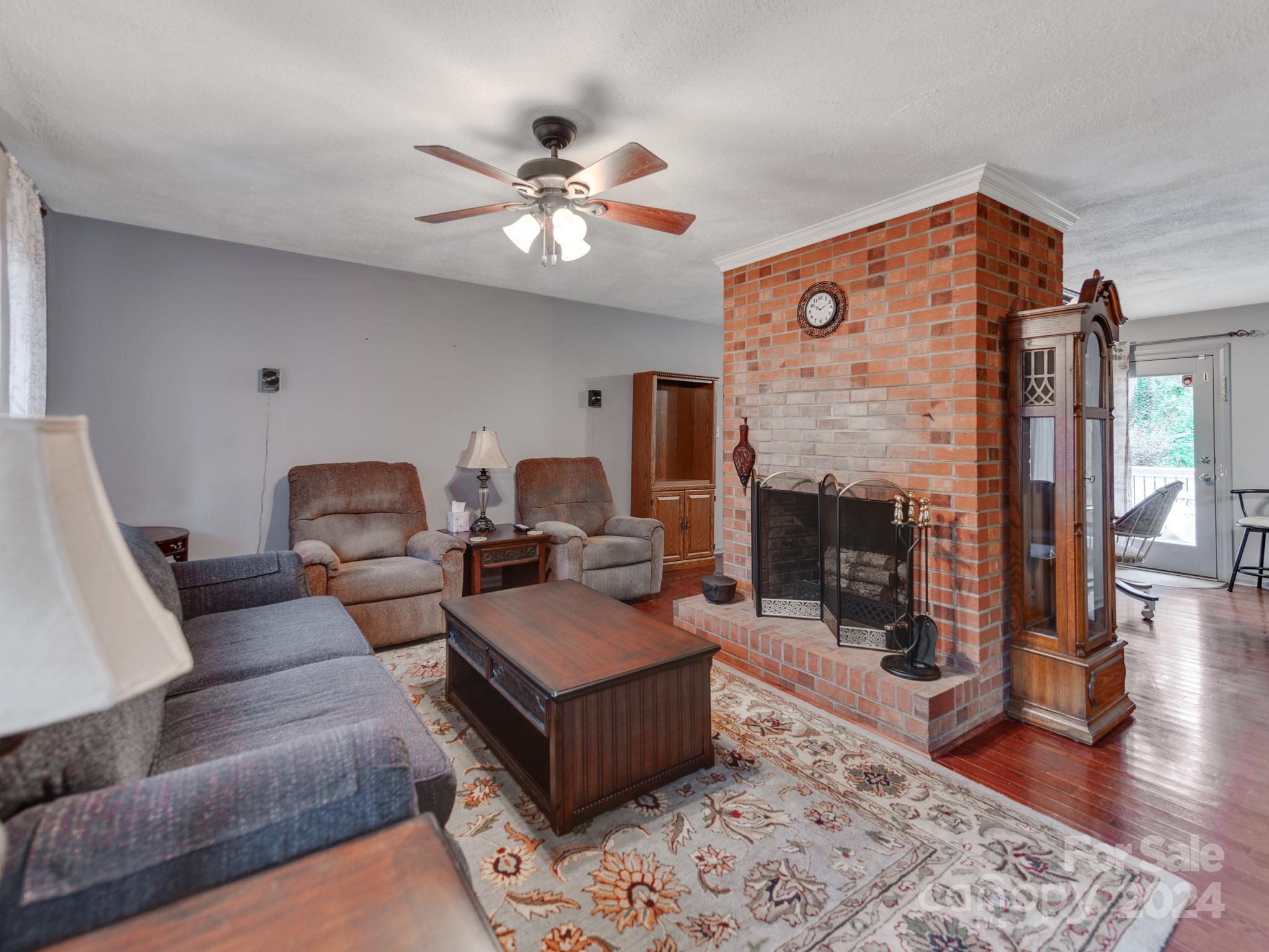 11214 Sudbury Road Davidson, NC 28036 - Photo 4 of 29 Gallery Image 4