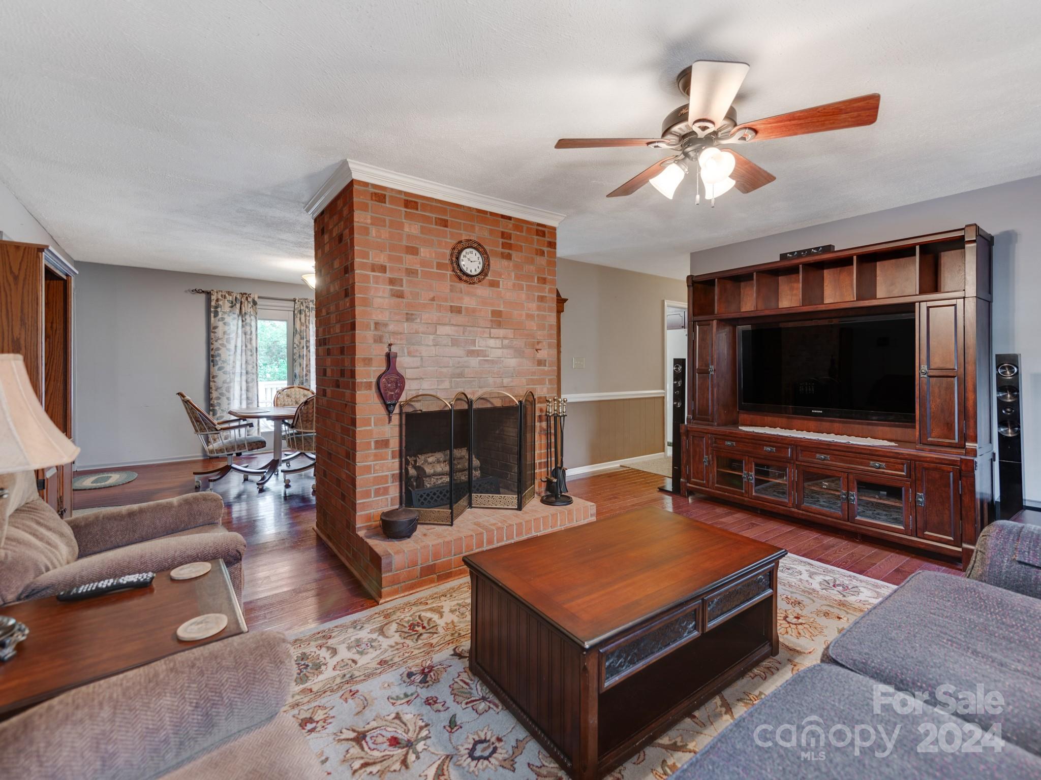 11214 Sudbury Road Davidson, NC 28036 - Photo 7 of 29 Gallery Image 7