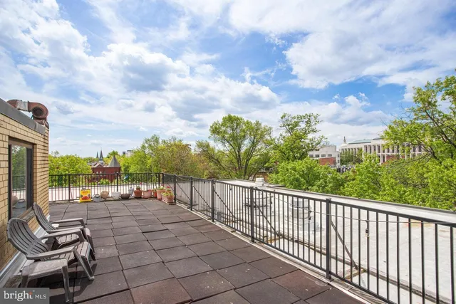 $335,000 | 305 C Street Northeast, Unit 401, Washington, DC 20002