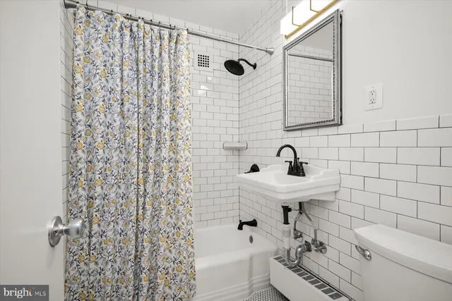 $335,000 | 305 C Street Northeast, Unit 401, Washington, DC 20002