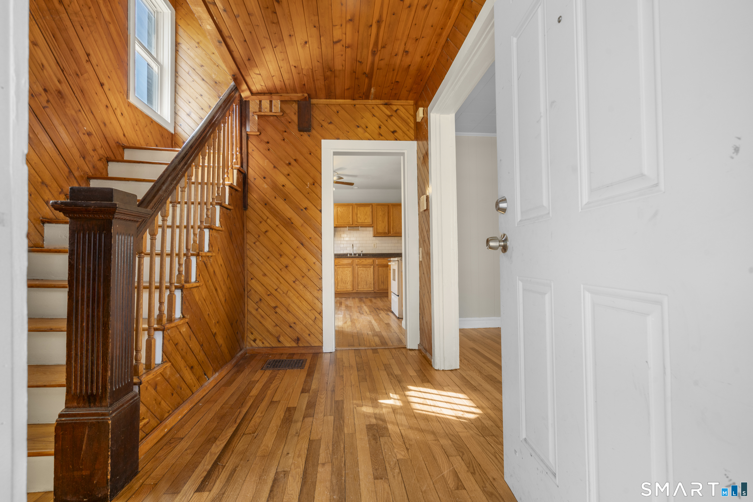 135 Atkins Street Meriden, CT 06450 - Photo 2 of 27