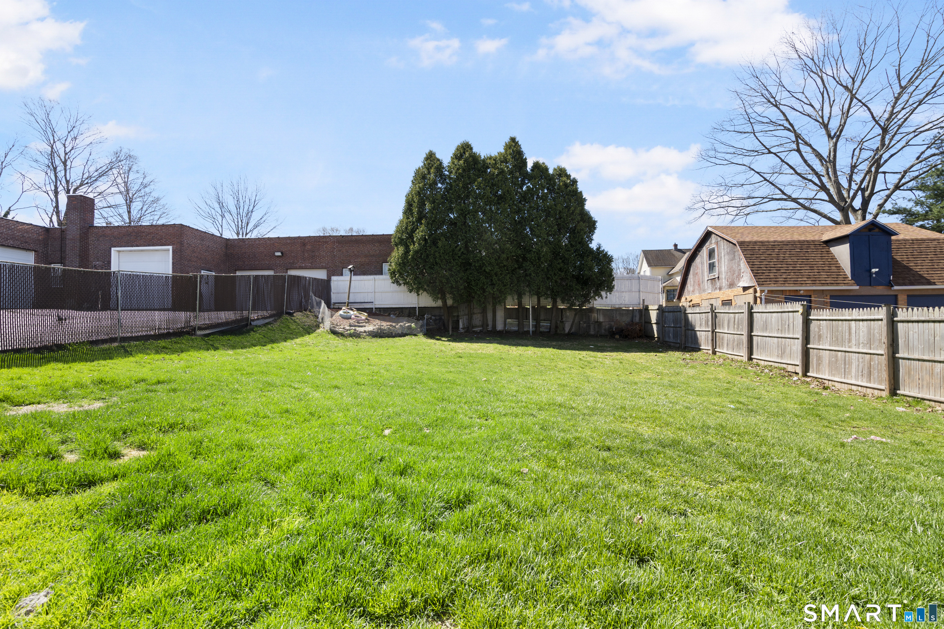 135 Atkins Street Meriden, CT 06450 - Photo 25 of 27