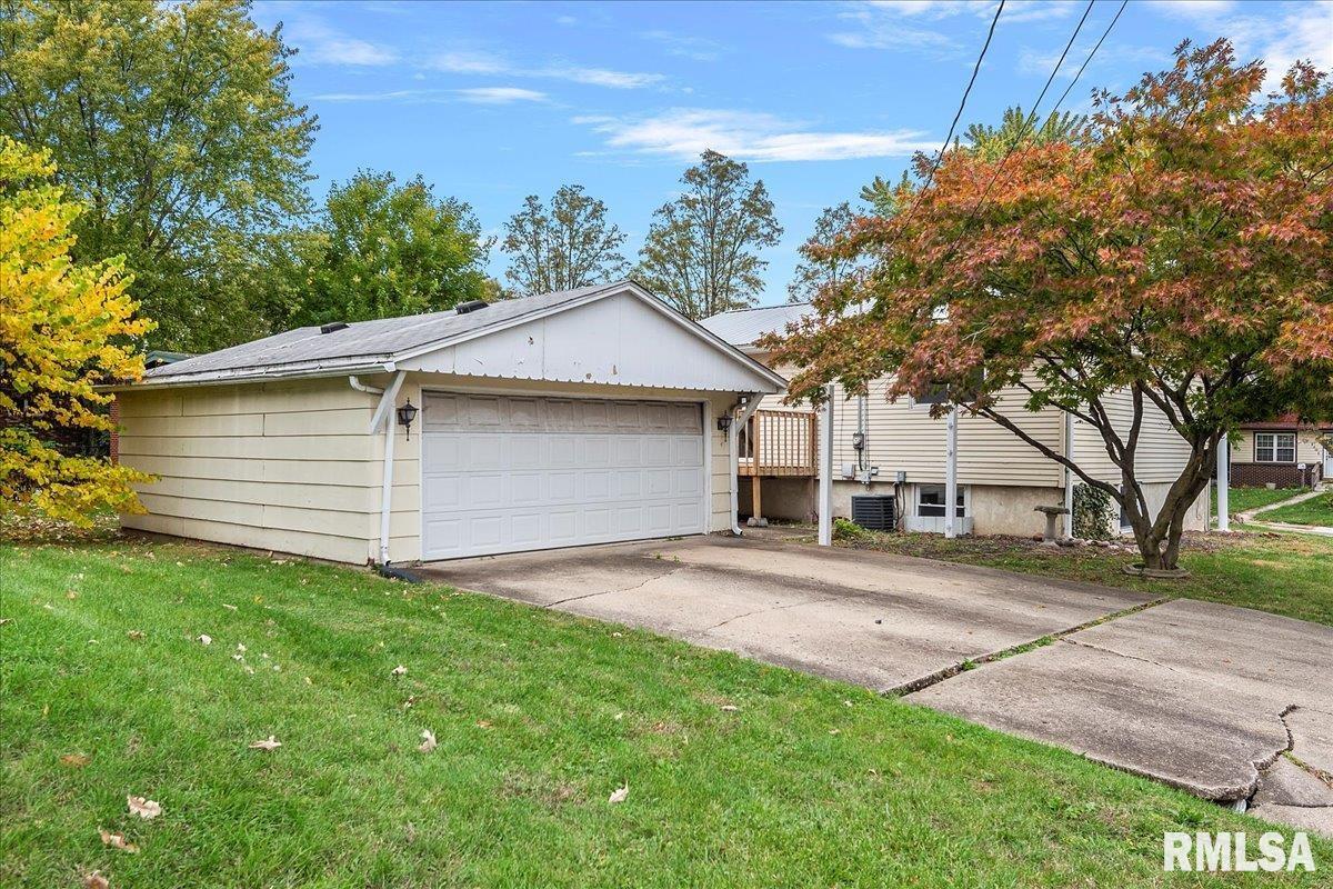 1300 Sharon Lane Springfield, IL 62702 - Photo 29 of 30