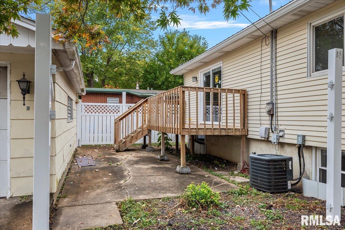 1300 Sharon Lane Springfield, IL 62702 - Photo 30 of 30