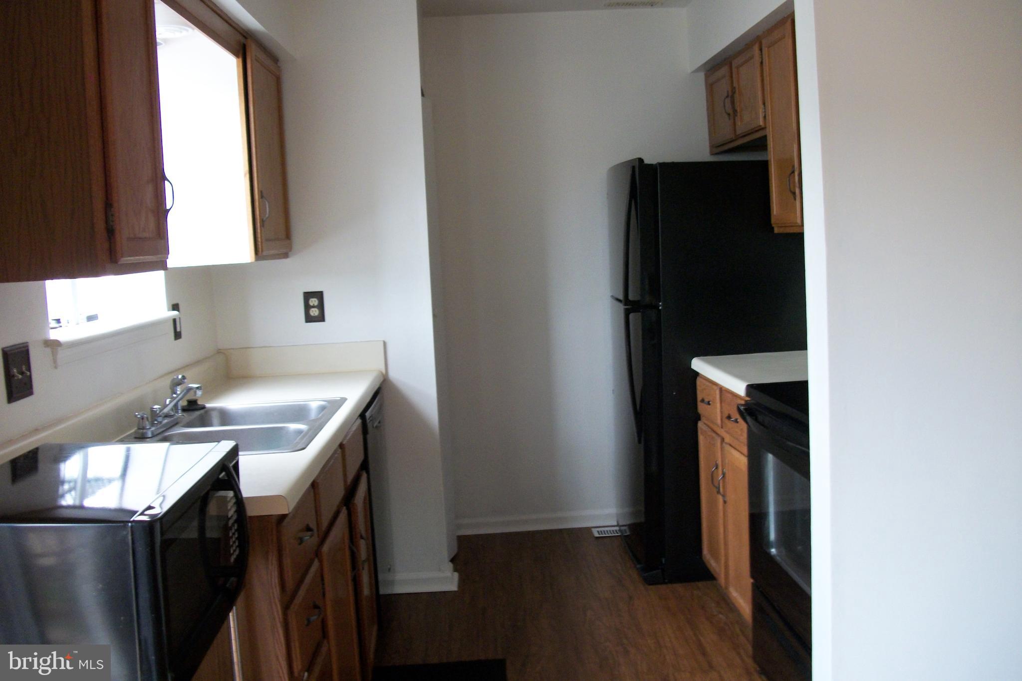 24 Rutherford Place Harpers Ferry, WV 25425 - Photo 2 of 43 All kitchen appliances convey