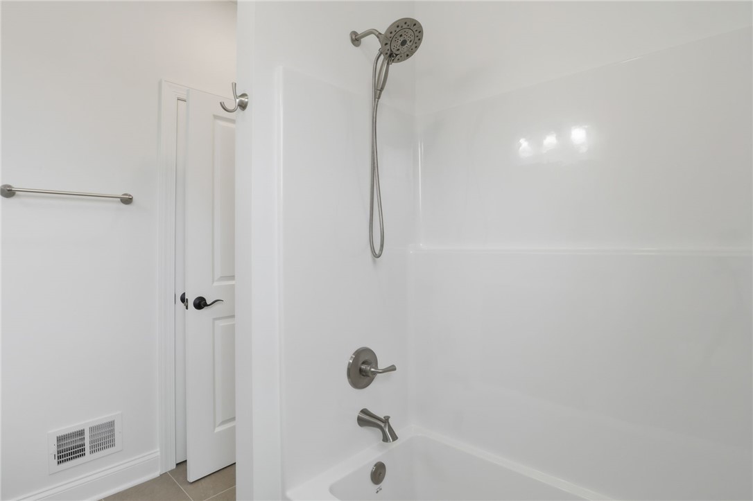 380 Rumford Road Greece, NY 14626 - Photo 29 of 42