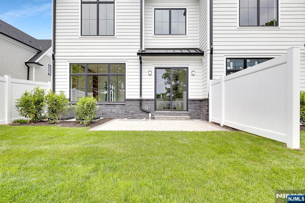16 Feldman Paramus, NJ 07652 - Photo 26 of 26