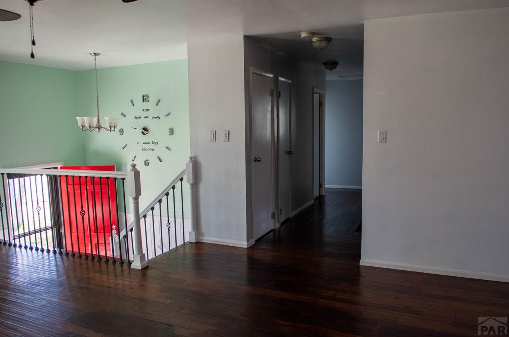 39 Macalester Road Pueblo, CO 81001 - Photo 4 of 32