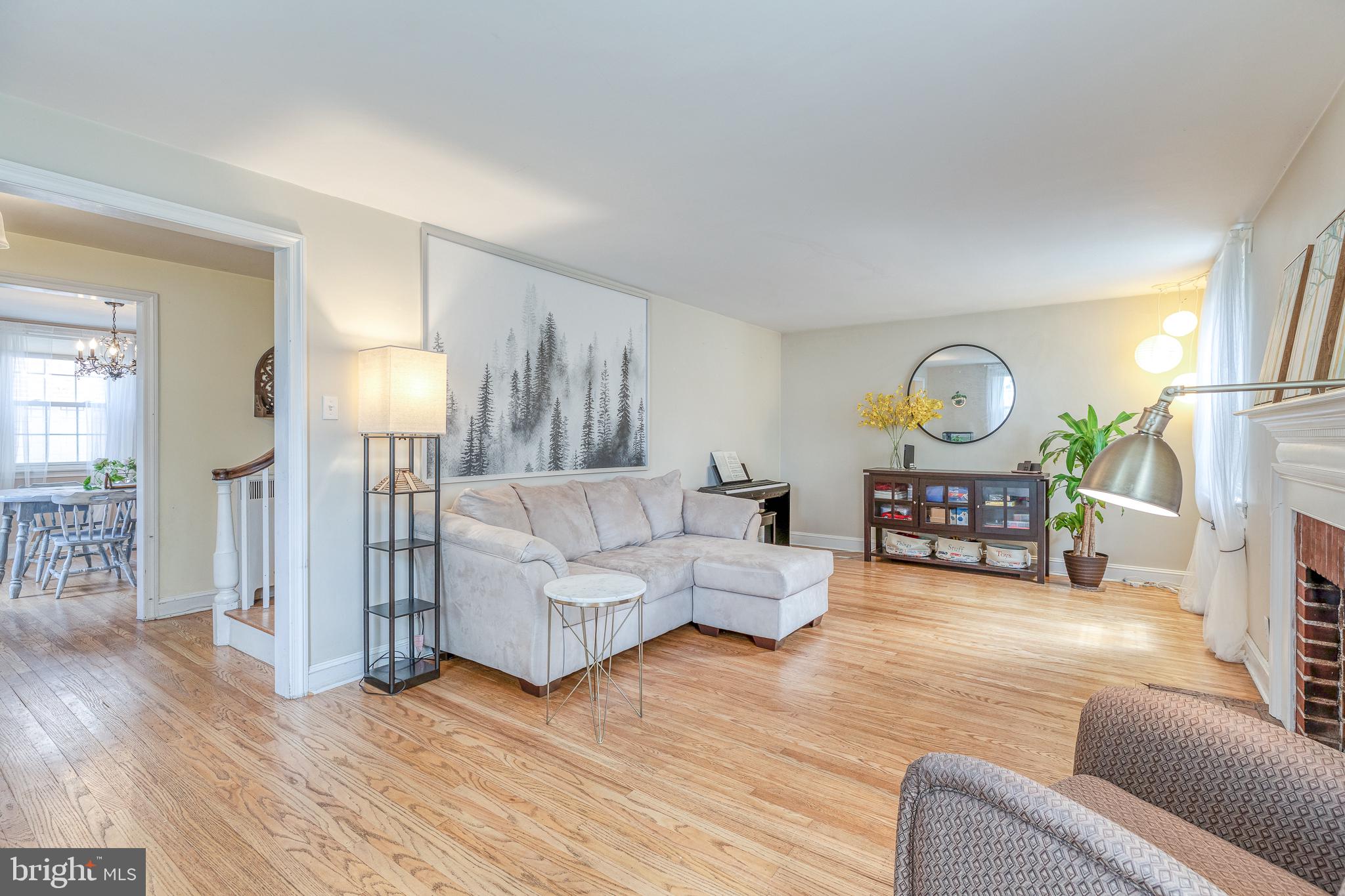 317 Earlington Road Havertown, PA 19083 - Photo 4 of 28
