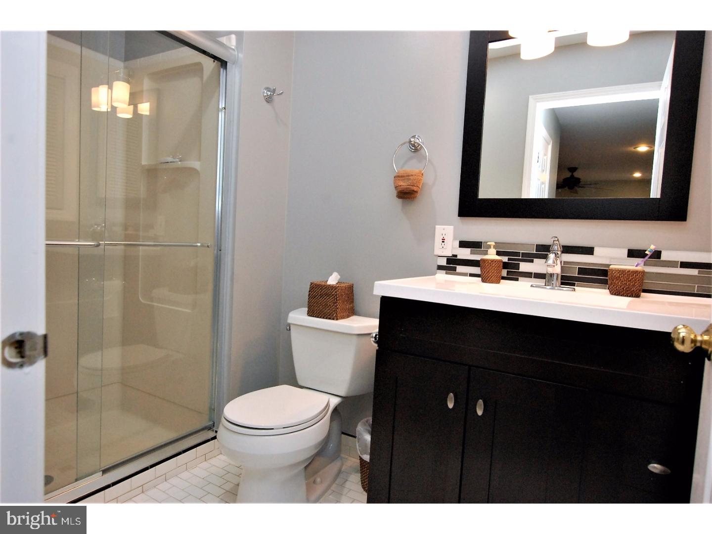 211 Tavistock Road Cherry Hill, NJ 08034 - Photo 13 of 17