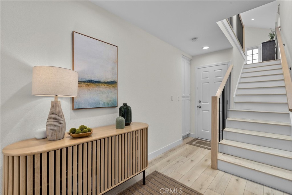 1727 Spreckels Lane Redondo Beach, CA 90278 - Photo 30 of 35 a bedroom with bed and window