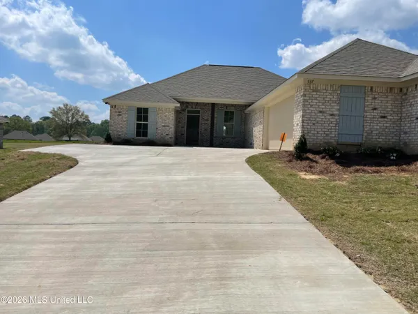 $309,900 | 537 Patrick Farms Drive, Pearl, MS 39208