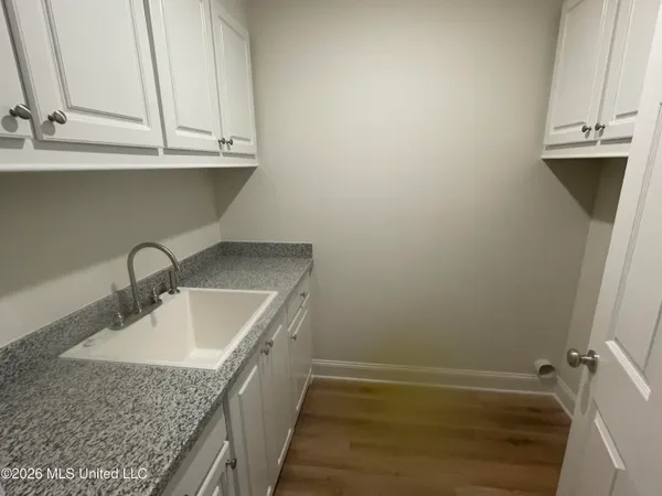 $309,900 | 537 Patrick Farms Drive, Pearl, MS 39208