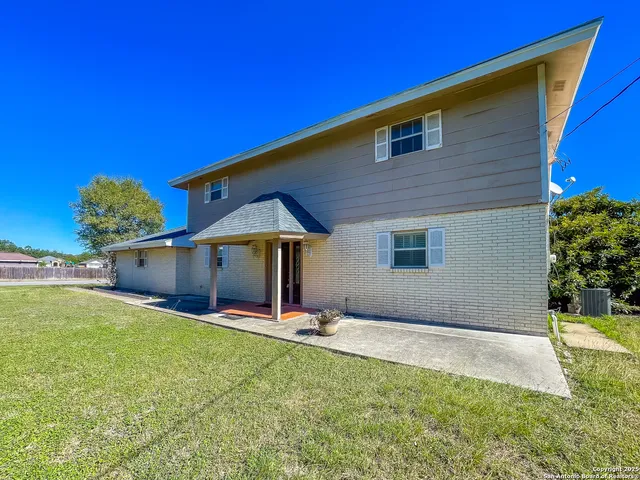$245,000 | 1800 Jones, Beeville, TX 78102