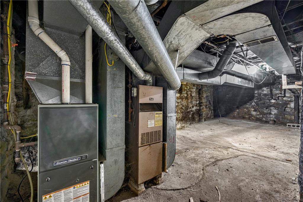 1306 Complete Street Pittsburgh, PA 15212 - Photo 20 of 24 a view of outdoor space