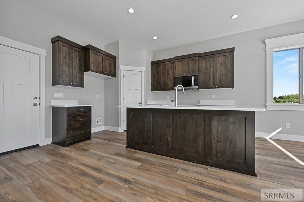 433 Spruce Way Rigby, ID 83442 - Photo 3 of 15 Kitchen