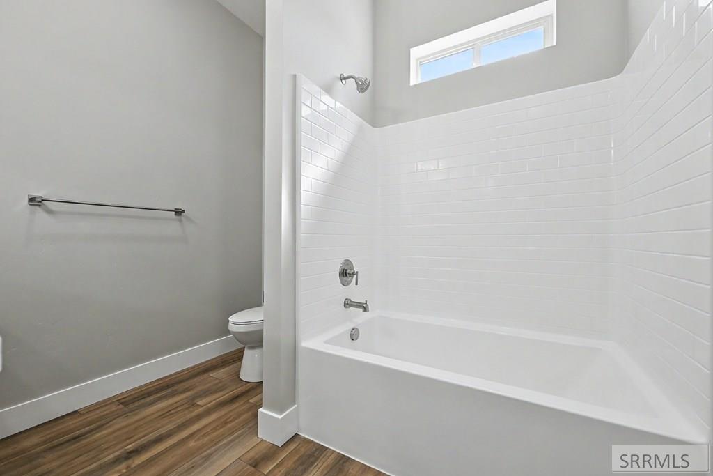 433 Spruce Way Rigby, ID 83442 - Photo 6 of 15 Primary Ensuite