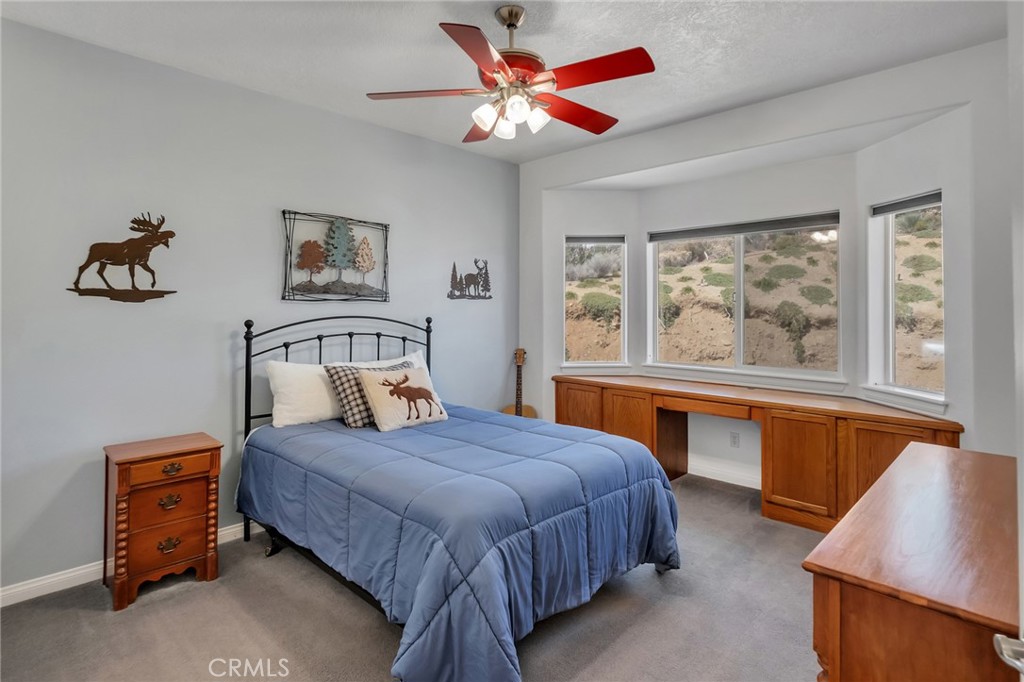 8727 Wintergreen Road Pinon Hills, CA 92372 - Photo 25 of 50