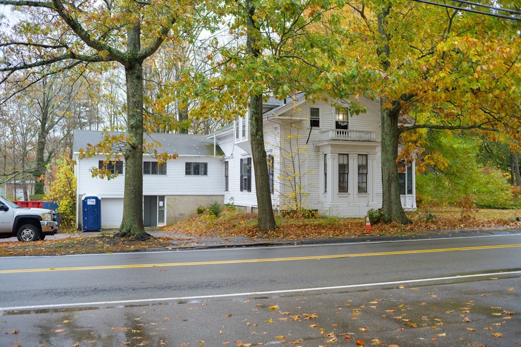 84 South Street Foxboro, MA 02035 - Photo 1 of 2