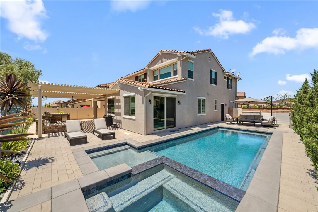 39148 Steeplechase Lane Temecula, CA 92591 - Photo 39 of 65 a view of a house with pool table and chairs