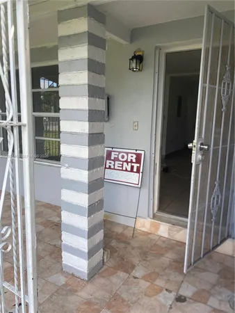 $2,900 | 1070 Northwest 147th Street, Miami, FL 33168