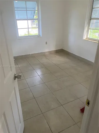 $2,900 | 1070 Northwest 147th Street, Miami, FL 33168