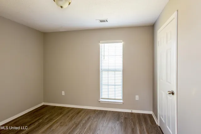 $1,560 | 7437 Cliffwood Drive, Horn Lake, MS 38637