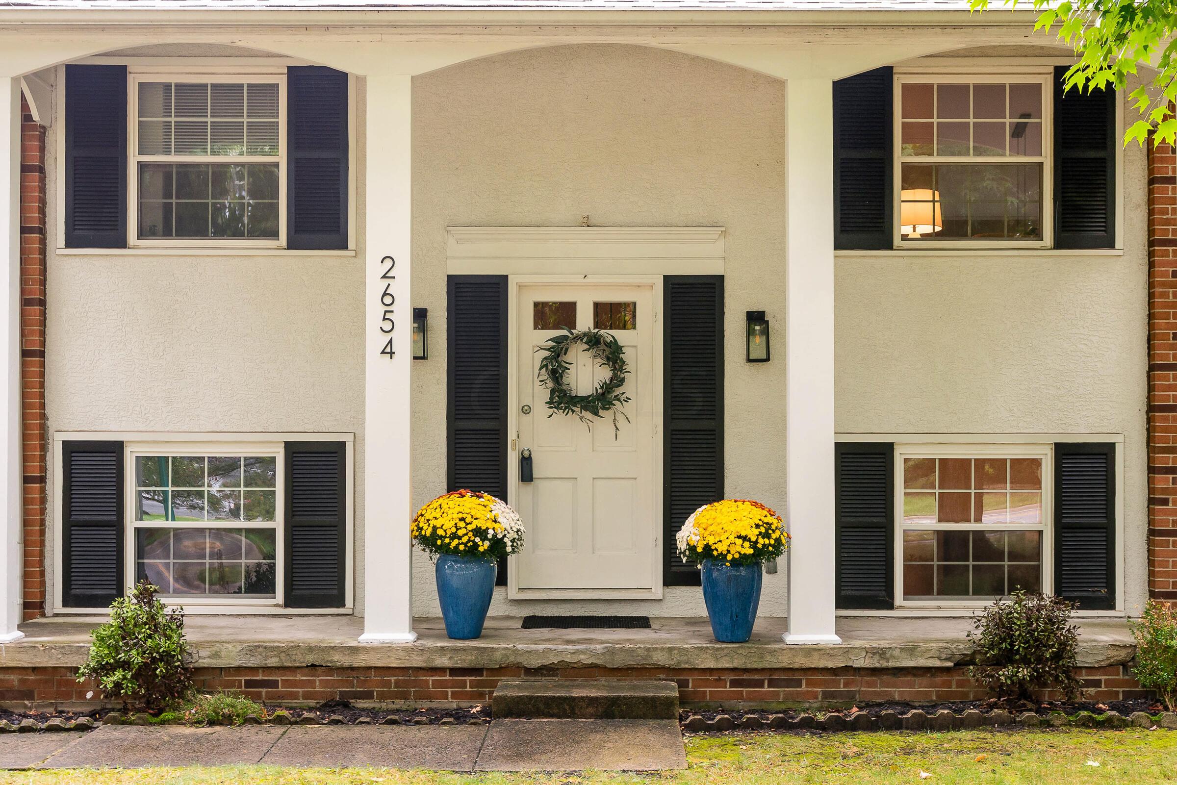 2654 Lane Road Columbus, OH 43220 - Photo 2 of 33 Front Exterior
