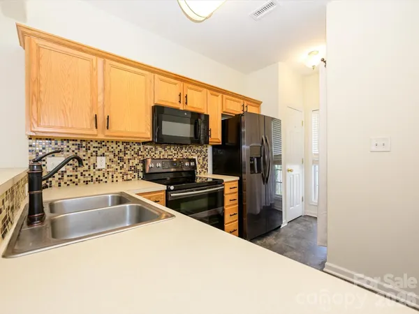 $280,000 | 4055 Center Pl Drive, Harrisburg, NC 28075