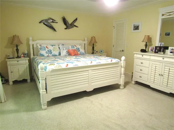 $5,500 | 4700 Greencroft Road, Sarasota, FL 34235