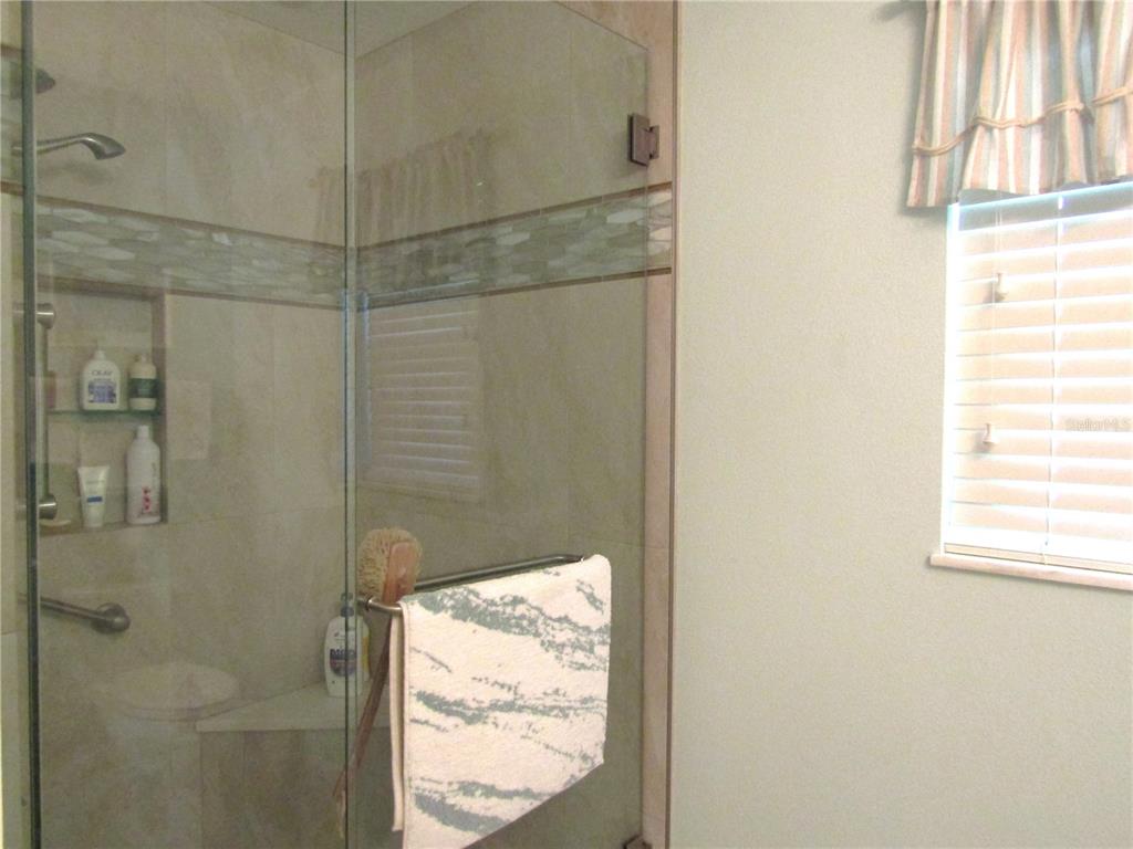 4700 Greencroft Road Sarasota, FL 34235 - Photo 23 of 26