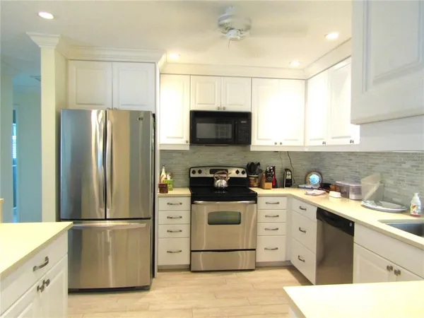 $5,500 | 4700 Greencroft Road, Sarasota, FL 34235