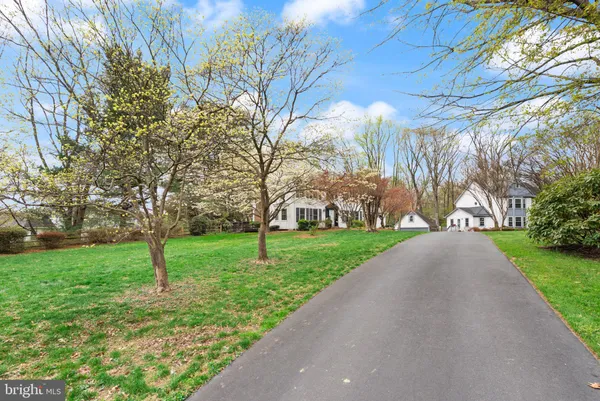 $1,199,999 | 1232 Bishopsgate Way, Reston, VA 20194